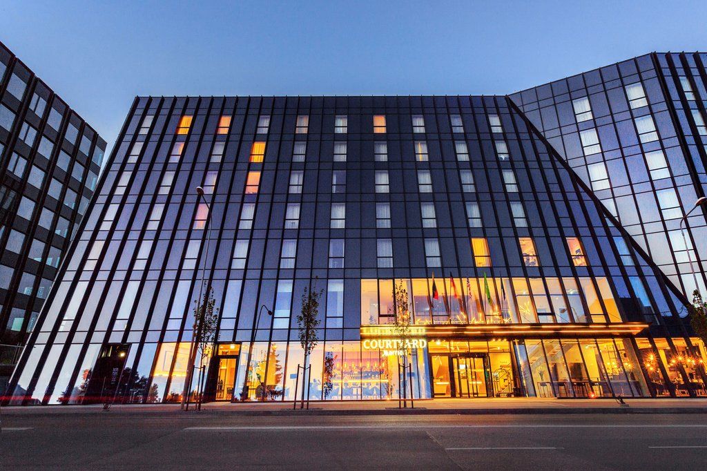 Courtyard By Marriott Vilnius City Center Exterior photo